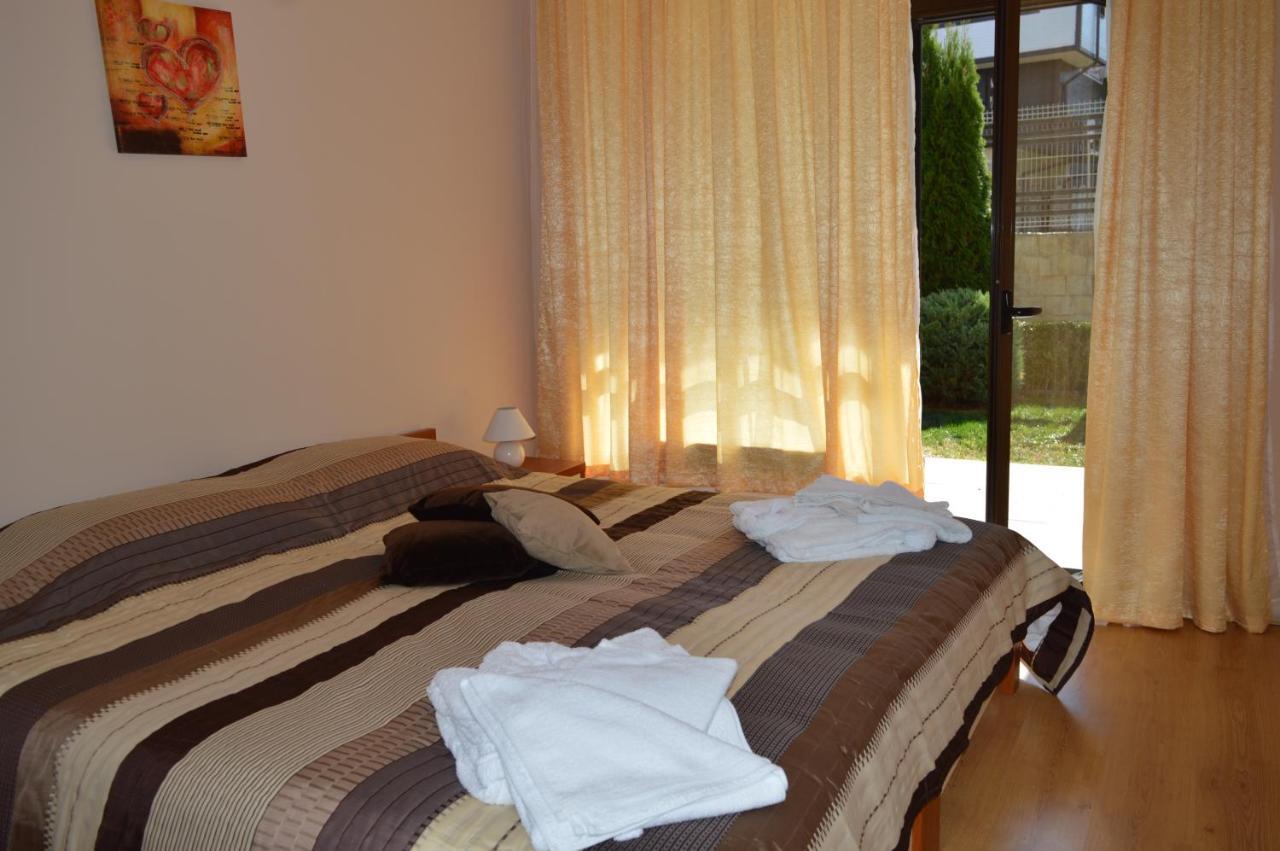 Stylish 1 Bedroom Apartment In Aspen Golf Resort Банско Екстериор снимка